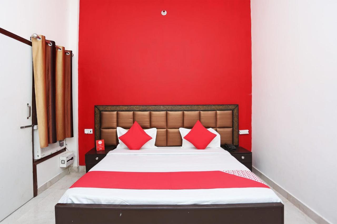 Chhata Oyo 29517 Hotel Barsana Palace מראה חיצוני תמונה