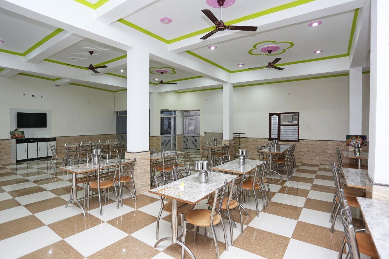 Chhata Oyo 29517 Hotel Barsana Palace מראה חיצוני תמונה